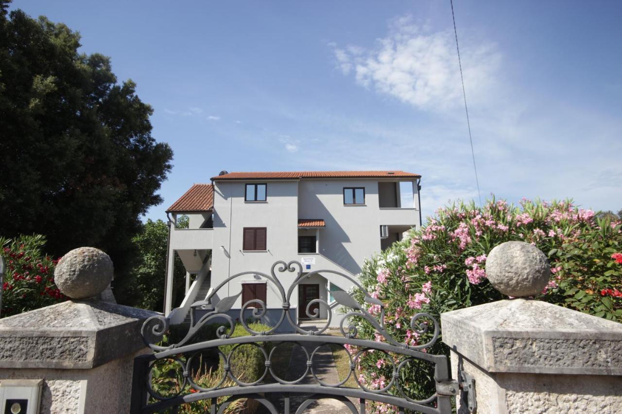 Apartments Smitran Banjole Kültér fotó
