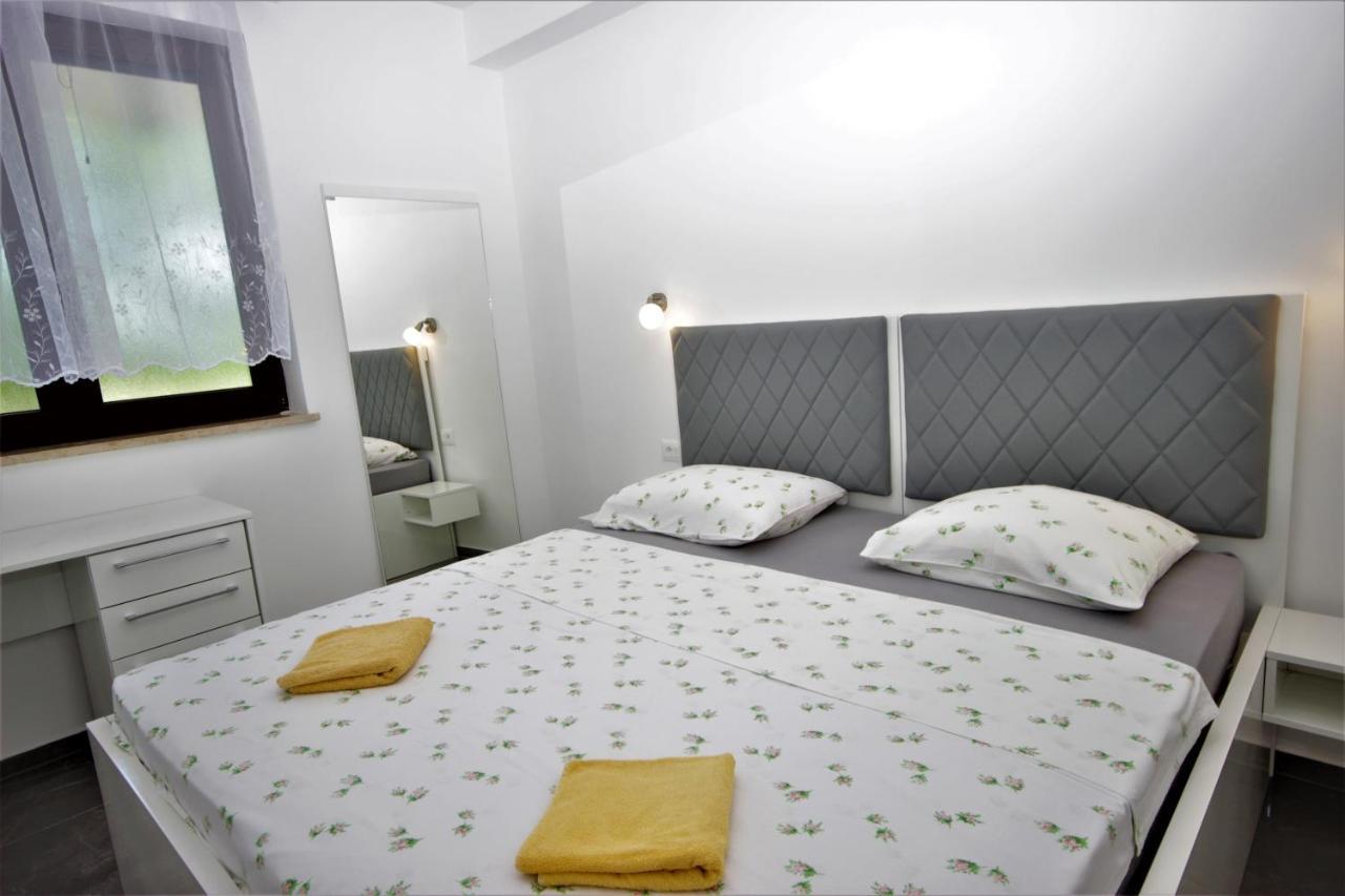 Apartments Smitran Banjole Kültér fotó